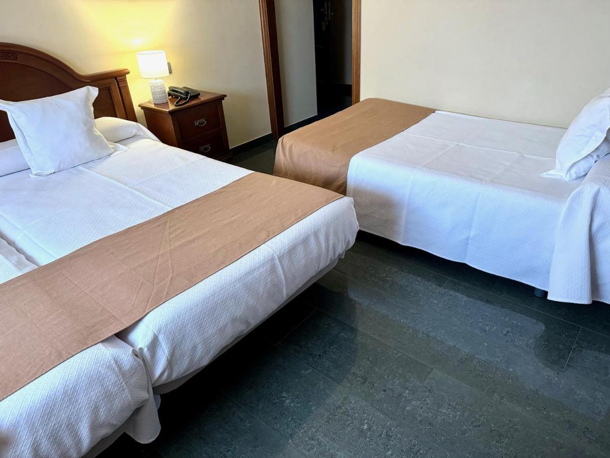 Hotel Kazar Онтеньенте Экстерьер фото