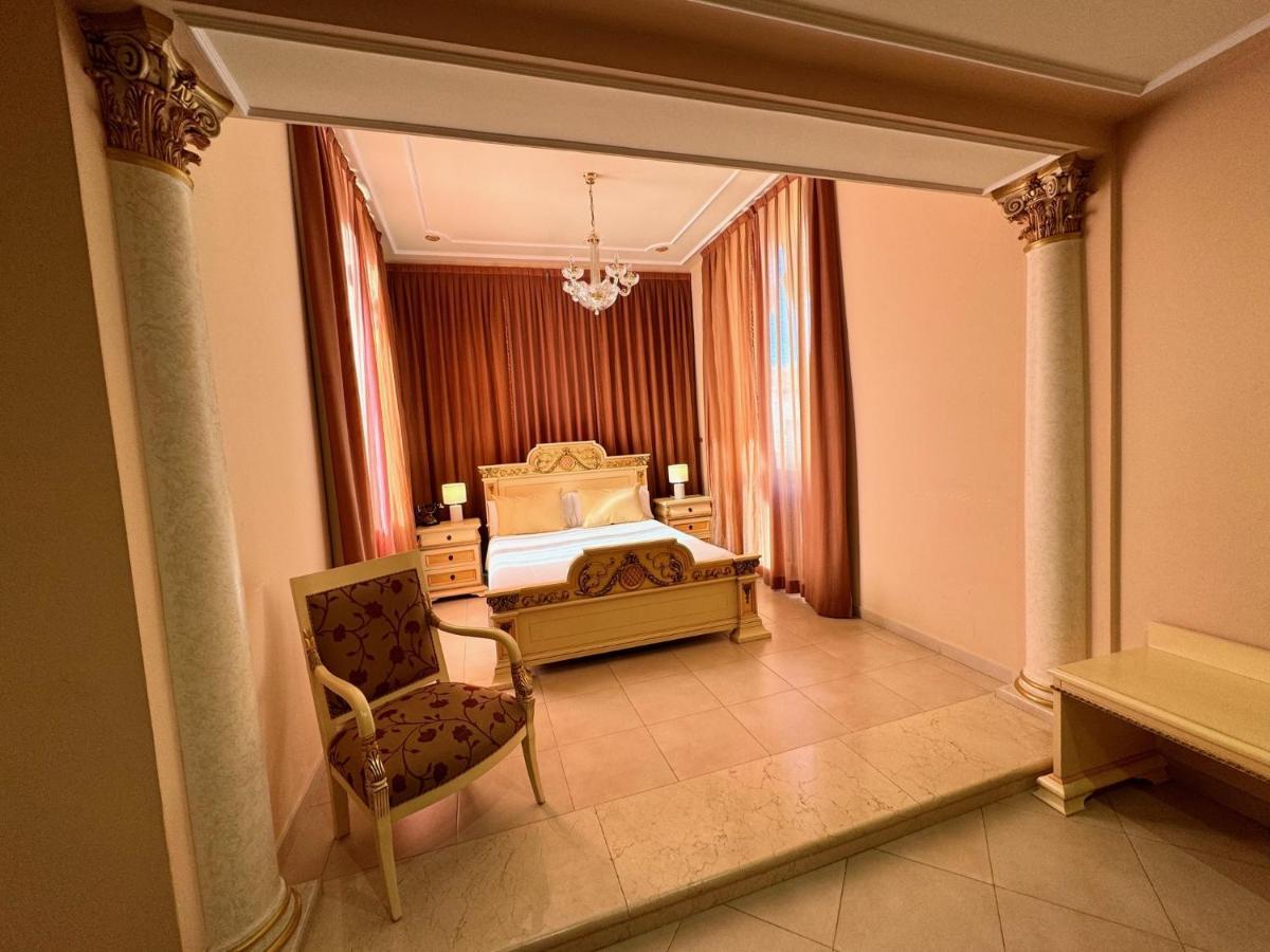 Hotel Kazar Онтеньенте Экстерьер фото