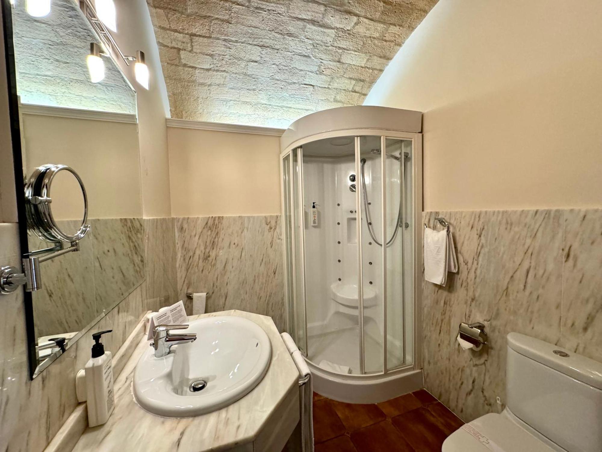 Hotel Kazar Онтеньенте Экстерьер фото