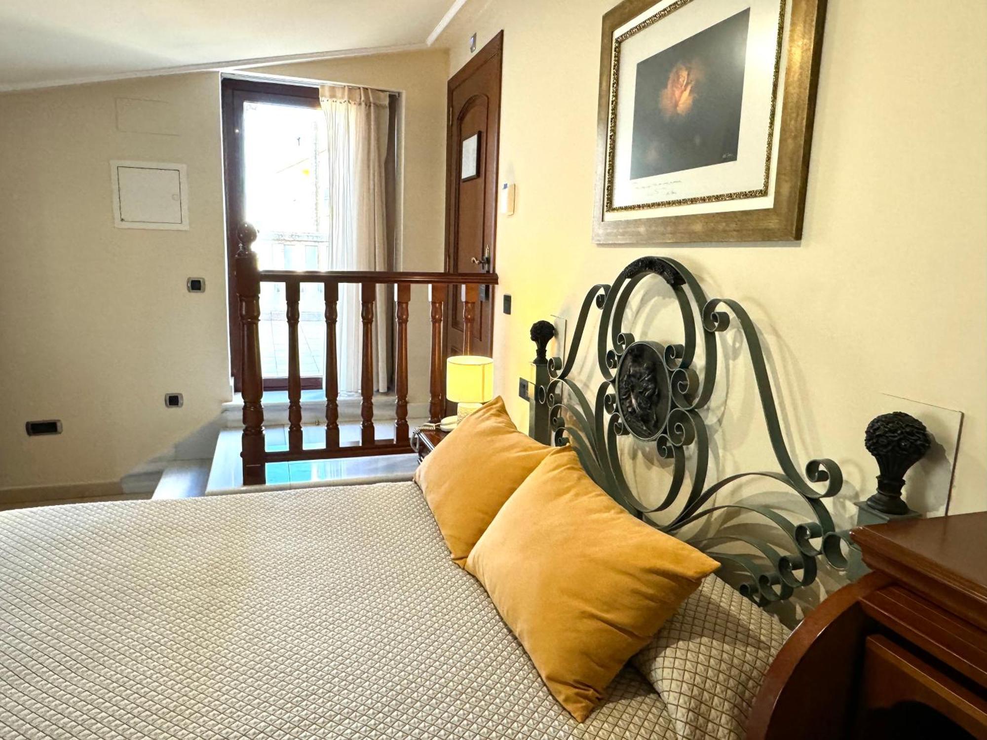 Hotel Kazar Онтеньенте Экстерьер фото