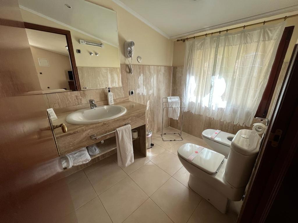 Hotel Kazar Онтеньенте Экстерьер фото